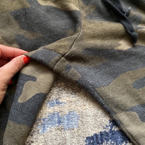 Camouflage sweats Victoria Secret - Picture 2 of 4